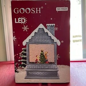 Light 9” Santa Water Globe Swirling Lantern Valerie Parr Hill Puppy Dog …